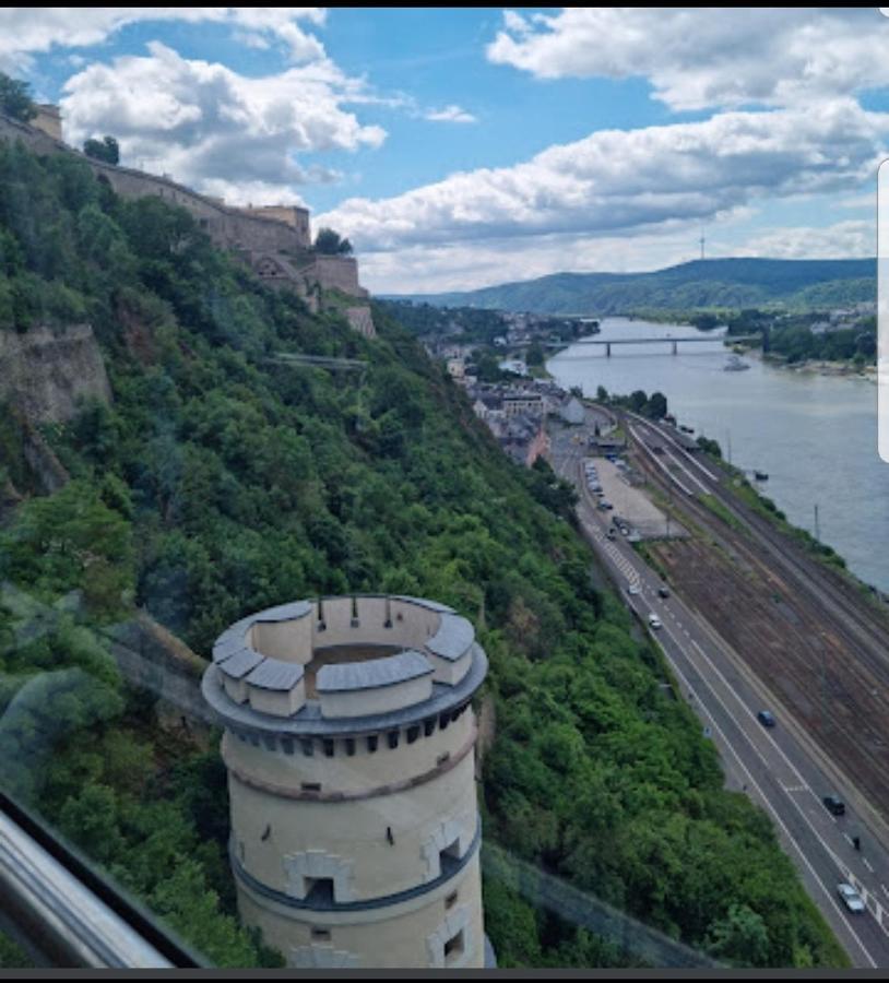 Fewo Mit Terasse Neuwied & Koblenz Luaran gambar